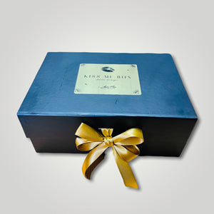 "Kiss Me" Box